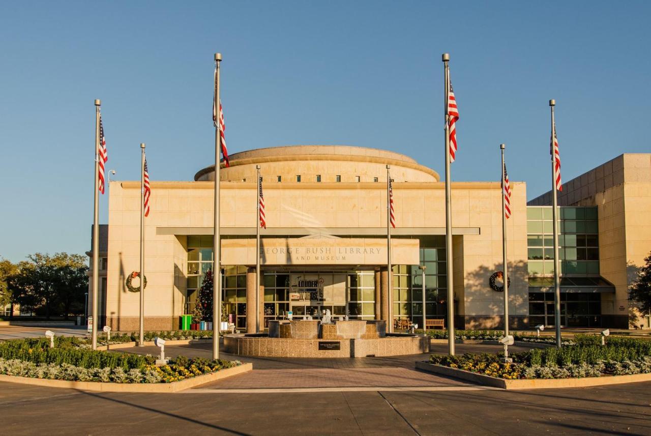 Holiday Inn & Suites College Station-Aggieland By Ihg Екстериор снимка