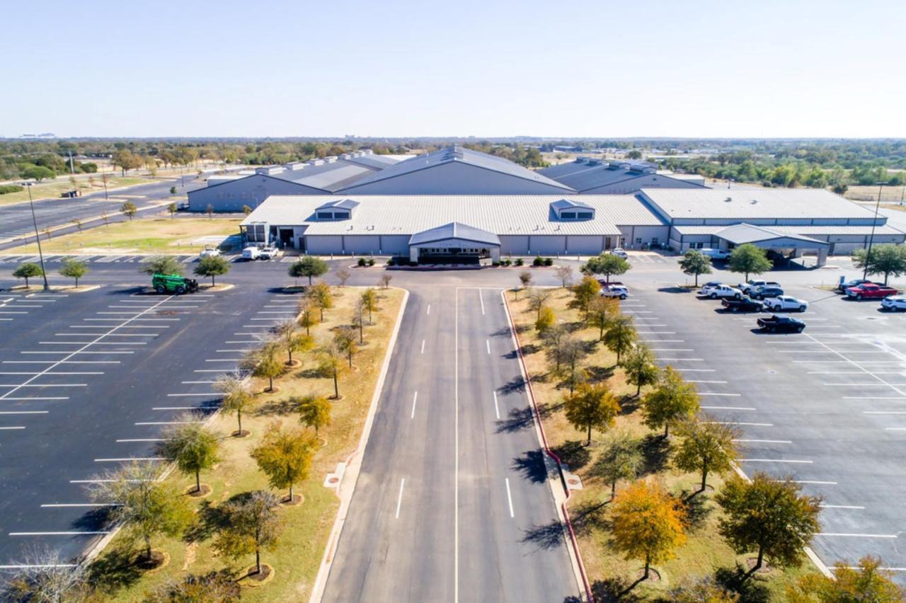 Holiday Inn & Suites College Station-Aggieland By Ihg Екстериор снимка