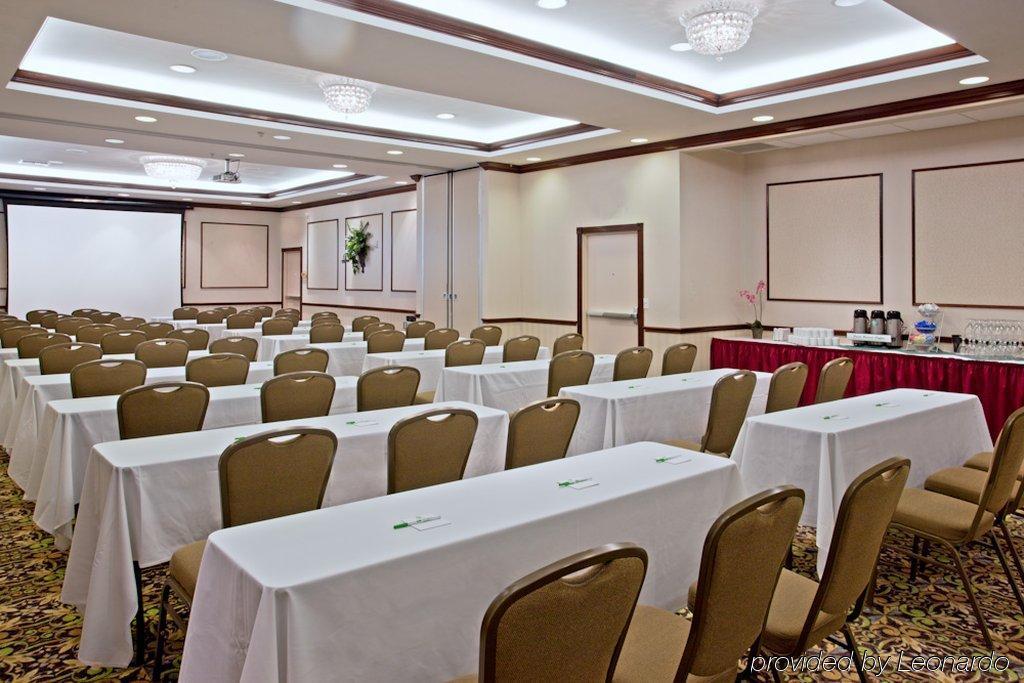 Holiday Inn & Suites College Station-Aggieland By Ihg Съоръжения снимка