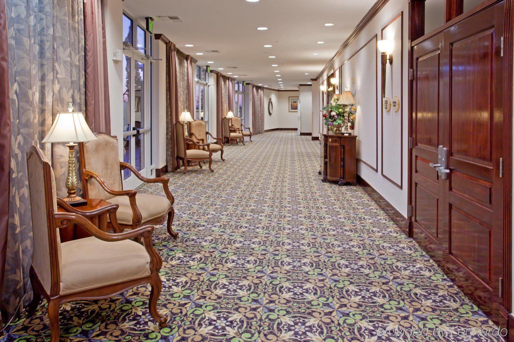 Holiday Inn & Suites College Station-Aggieland By Ihg Екстериор снимка